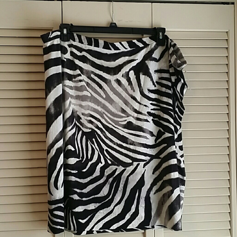 Natori Zebra Print Plus Mini Skirt
